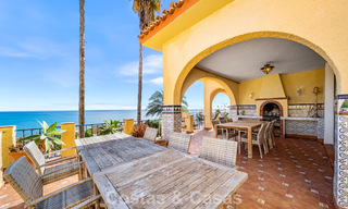 Authentic Mediterranean villa with modern interior and magnificent sea views for sale west of Estepona center 788984 