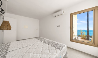 Authentic Mediterranean villa with modern interior and magnificent sea views for sale west of Estepona center 788995 