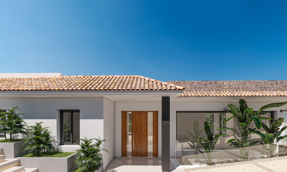 Luxuriously renovated, modern Mediterranean luxury villa for sale in the heart of Nueva Andalucia, Marbella 789054