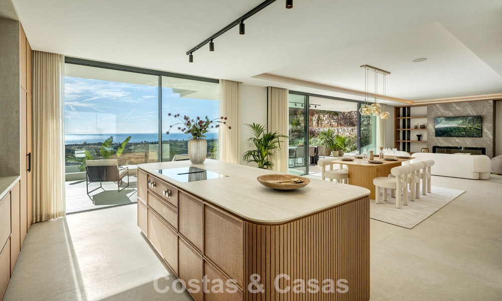 Attractive designer villa with spectacular sea views for sale in Elviria, east of Marbella center 789110