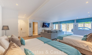 Large Spanish-style villa for sale adjacent to a first-class golf course, gated in la quinta, Marbella - Benahavís 789241 