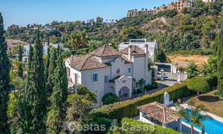 Large Spanish-style villa for sale adjacent to a first-class golf course, gated in la quinta, Marbella - Benahavís 789245 