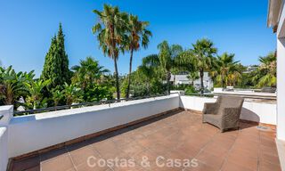 Large Spanish-style villa for sale adjacent to a first-class golf course, gated in la quinta, Marbella - Benahavís 789260 