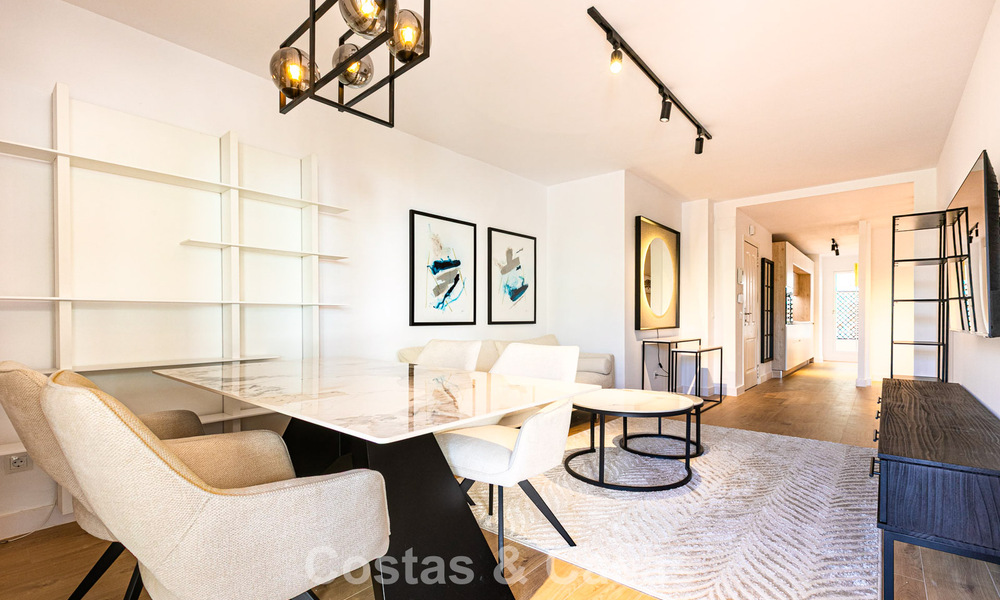 Refurbished apartment for sale within walking distance of local amenities and Puerto Banus in Nueva Andalucia, Marbella 789339