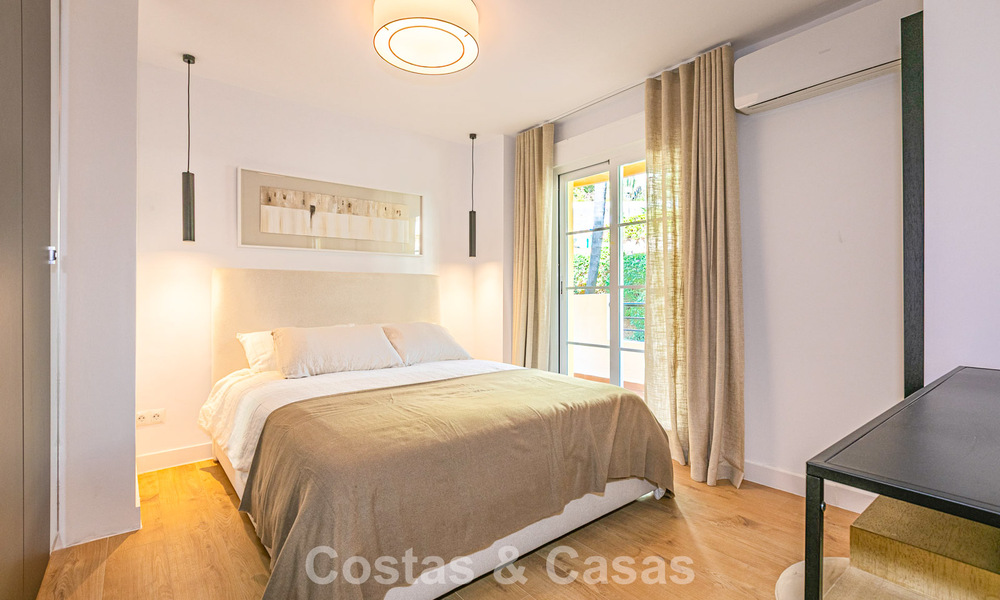 Refurbished apartment for sale within walking distance of local amenities and Puerto Banus in Nueva Andalucia, Marbella 789352