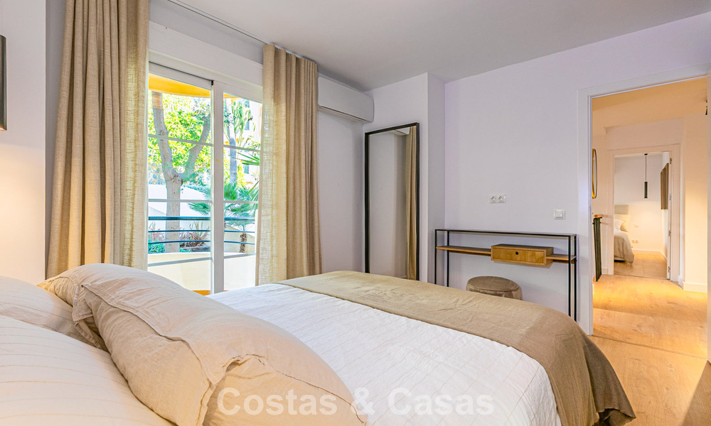 Refurbished apartment for sale within walking distance of local amenities and Puerto Banus in Nueva Andalucia, Marbella 789353