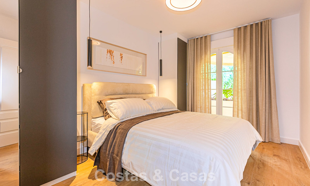 Refurbished apartment for sale within walking distance of local amenities and Puerto Banus in Nueva Andalucia, Marbella 789361