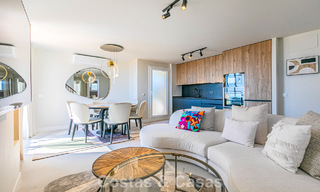 Duplex penthouse with sea views for sale within walking distance of amenities and Puerto Banus in Nueva Andalucia, Marbella 789310 