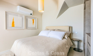 Duplex penthouse with sea views for sale within walking distance of amenities and Puerto Banus in Nueva Andalucia, Marbella 789325 