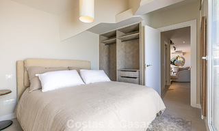 Duplex penthouse with sea views for sale within walking distance of amenities and Puerto Banus in Nueva Andalucia, Marbella 789326 