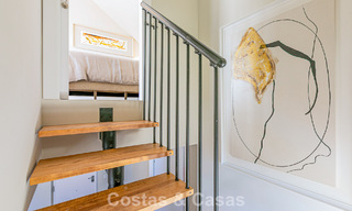 Duplex penthouse with sea views for sale within walking distance of amenities and Puerto Banus in Nueva Andalucia, Marbella 789329 