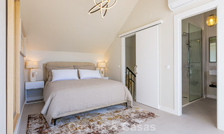 Duplex penthouse with sea views for sale within walking distance of amenities and Puerto Banus in Nueva Andalucia, Marbella 789330 