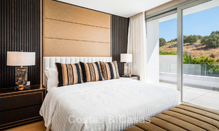 Move-in ready luxury villa with minimalist architecture for sale on the New Golden Mile between Marbella and Estepona 789689 