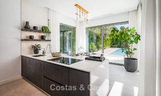 Move-in ready luxury villa with minimalist architecture for sale on the New Golden Mile between Marbella and Estepona 789693 
