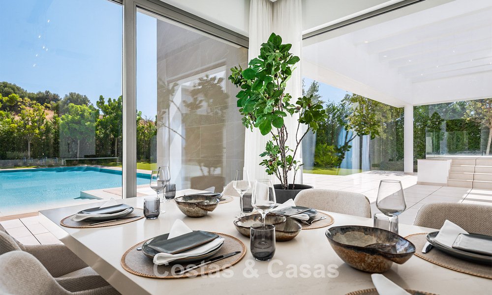 Move-in ready luxury villa with minimalist architecture for sale on the New Golden Mile between Marbella and Estepona 789696