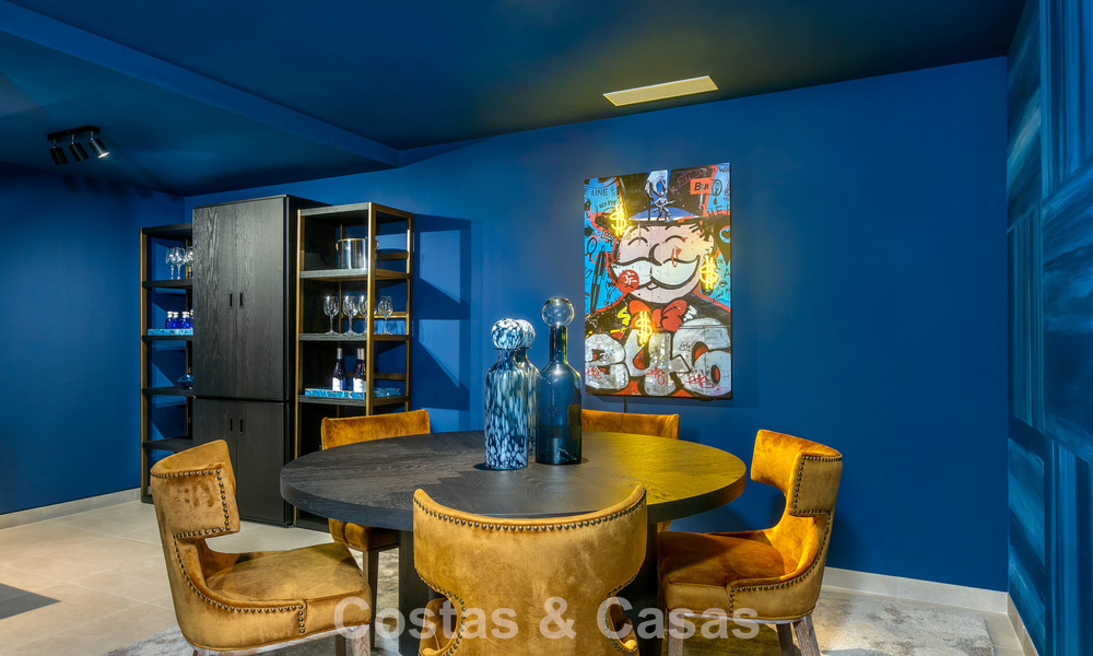 Move-in ready luxury villa with minimalist architecture for sale on the New Golden Mile between Marbella and Estepona 789703