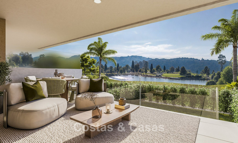 Contemporary new-build apartments for sale bordering the golf course in Mijas, Costa del Sol 791143