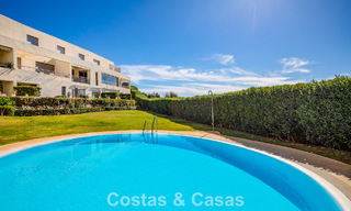 Move-in ready, contemporary apartment with panoramic sea views for sale east of Marbella 789387 