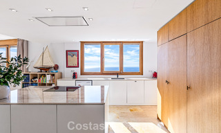 Move-in ready, contemporary apartment with panoramic sea views for sale east of Marbella 789392 