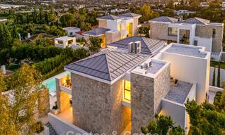 Exclusive contemporary luxury villa for sale within a secured community in La Quinta, Benahavís - Marbella 789404 