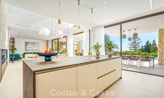 Exclusive contemporary luxury villa for sale within a secured community in La Quinta, Benahavís - Marbella 789419 