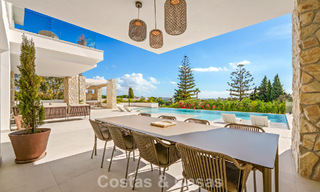 Exclusive contemporary luxury villa for sale within a secured community in La Quinta, Benahavís - Marbella 789442 