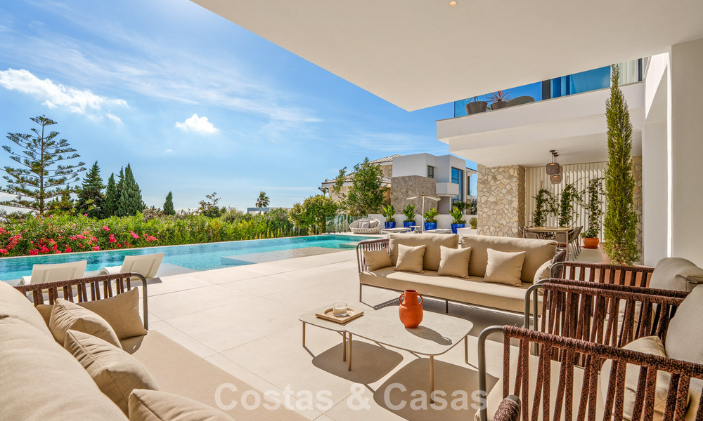 Exclusive contemporary luxury villa for sale within a secured community in La Quinta, Benahavís - Marbella 789445