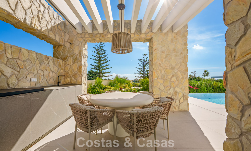 Exclusive contemporary luxury villa for sale within a secured community in La Quinta, Benahavís - Marbella 789446