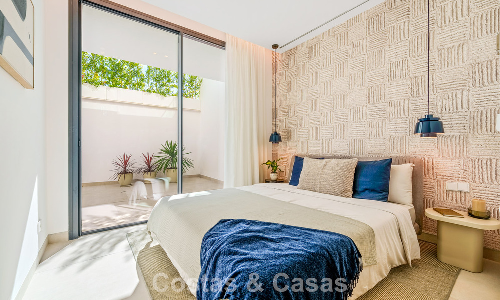 Modern-Mediterranean luxury villa for sale within a gated premier community in La Quinta, Benahavís - Marbella 789464