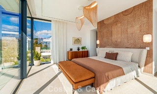 Modern-Mediterranean luxury villa for sale within a gated premier community in La Quinta, Benahavís - Marbella 789486 