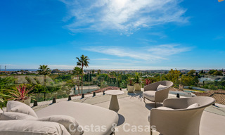 Modern-Mediterranean luxury villa for sale within a gated premier community in La Quinta, Benahavís - Marbella 789489 