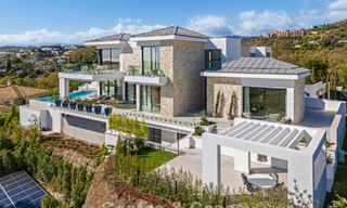 Modern-Mediterranean luxury villa for sale within a gated premier community in La Quinta, Benahavís - Marbella 789520 