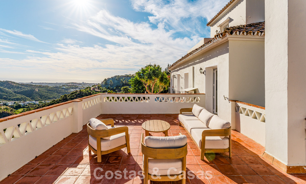 Elegant Andalusian luxury villa with timeless charm for sale in El Madroñal, Marbella - Benahavis 789548