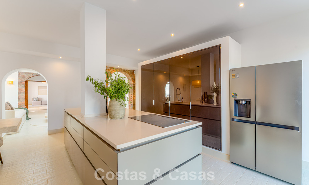 Elegant Andalusian luxury villa with timeless charm for sale in El Madroñal, Marbella - Benahavis 789549