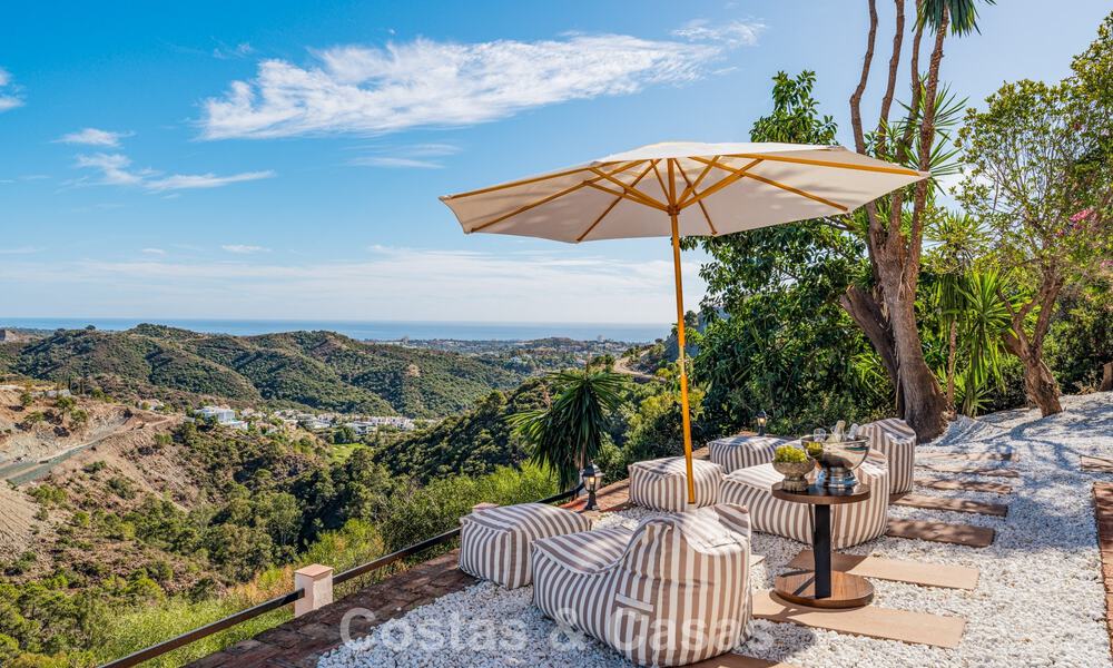 Elegant Andalusian luxury villa with timeless charm for sale in El Madroñal, Marbella - Benahavis 789557