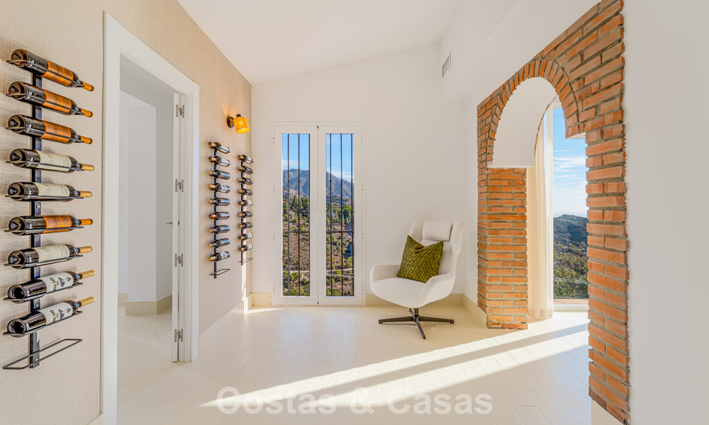Elegant Andalusian luxury villa with timeless charm for sale in El Madroñal, Marbella - Benahavis 789560