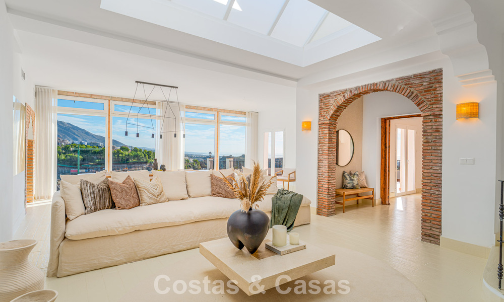 Elegant Andalusian luxury villa with timeless charm for sale in El Madroñal, Marbella - Benahavis 789570