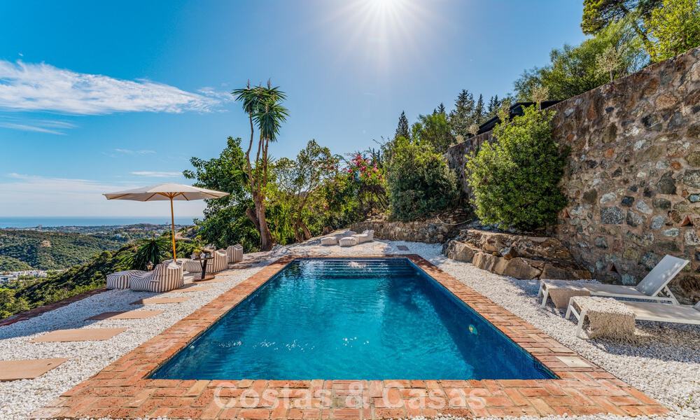 Elegant Andalusian luxury villa with timeless charm for sale in El Madroñal, Marbella - Benahavis 789574