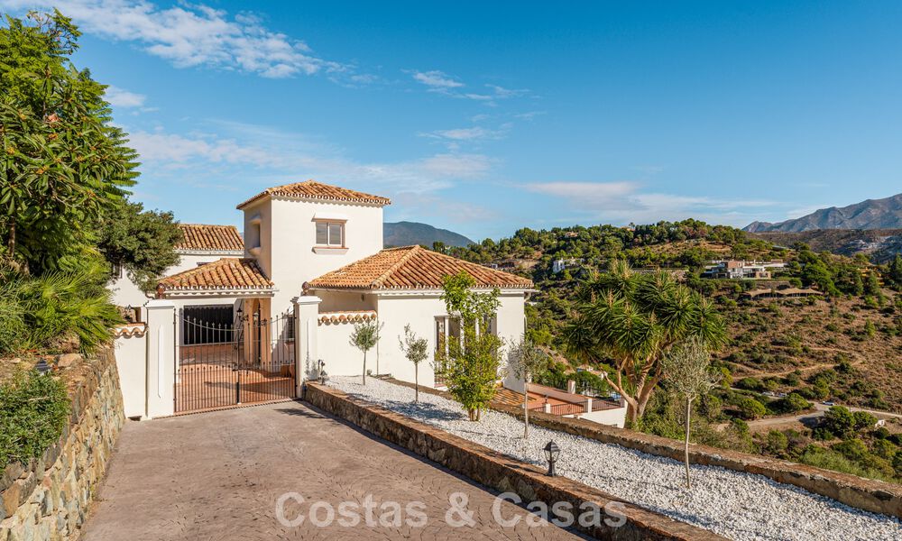 Elegant Andalusian luxury villa with timeless charm for sale in El Madroñal, Marbella - Benahavis 789579