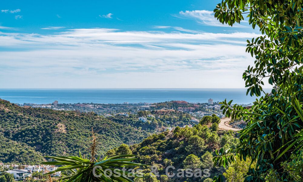 Elegant Andalusian luxury villa with timeless charm for sale in El Madroñal, Marbella - Benahavis 789581