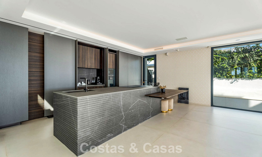 Move-in ready, state-of-the-art designer villa with panoramic views for sale in Marbella - Benahavis 789587