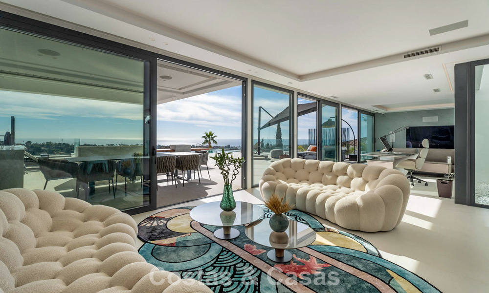 Move-in ready, state-of-the-art designer villa with panoramic views for sale in Marbella - Benahavis 789595