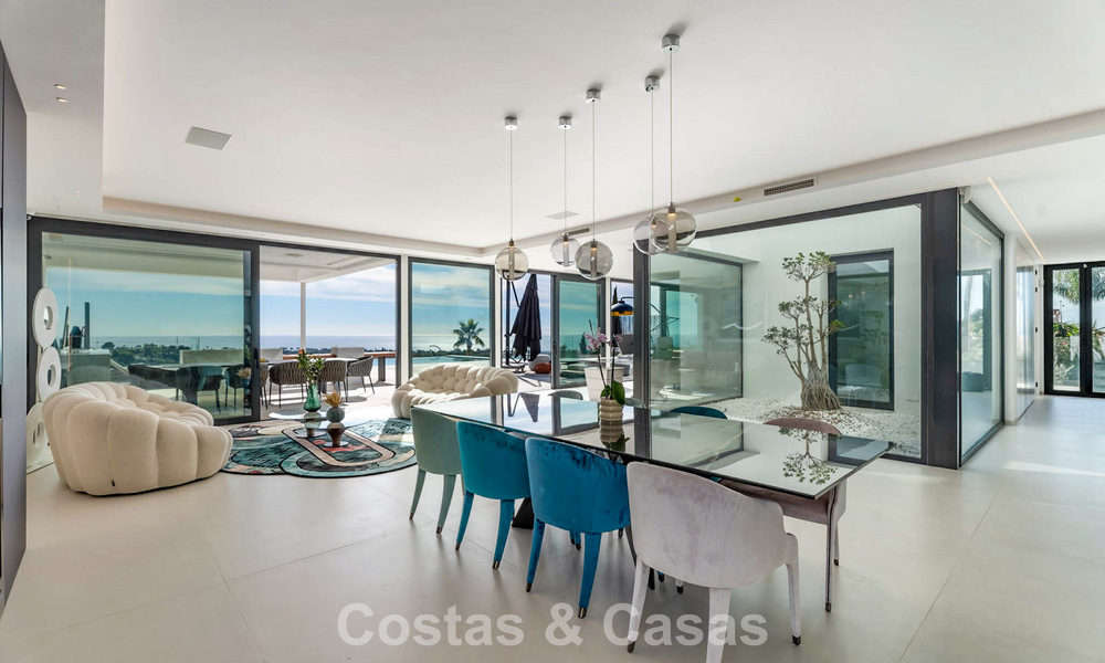 Move-in ready, state-of-the-art designer villa with panoramic views for sale in Marbella - Benahavis 789598