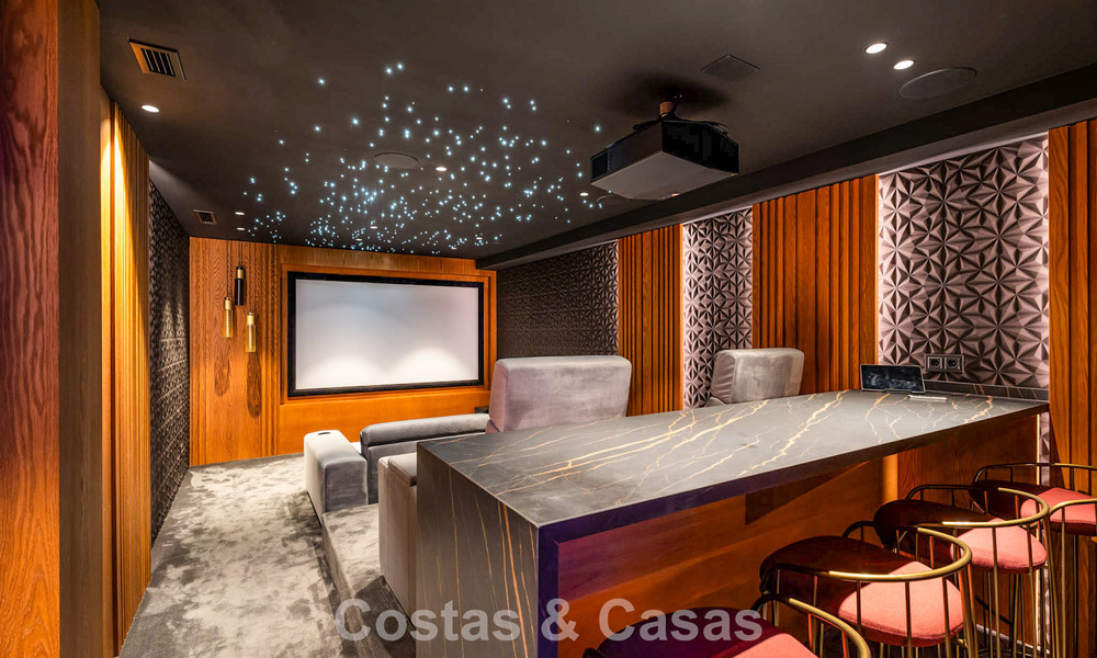 Move-in ready, state-of-the-art designer villa with panoramic views for sale in Marbella - Benahavis 789604