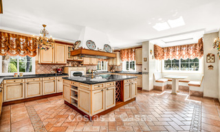 Remarkable Spanish villa for sale with sea views and a large plot in Sierra Blanca, Marbella 789626 