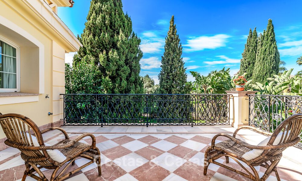 Remarkable Spanish villa for sale with sea views and a large plot in Sierra Blanca, Marbella 789631