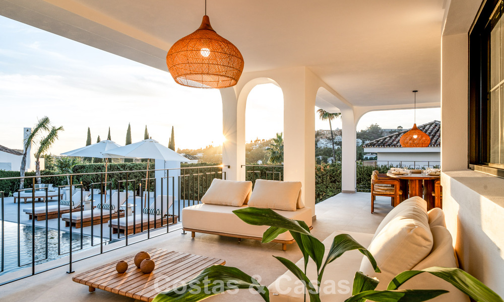 Modern-Mediterranean villa with sea views for sale in a preferred area of Nueva Andalucía, Marbella 789636
