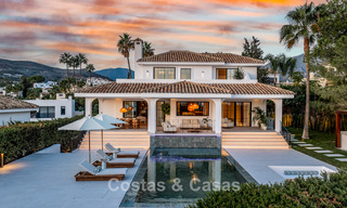 Modern-Mediterranean villa with sea views for sale in a preferred area of Nueva Andalucía, Marbella 789646 
