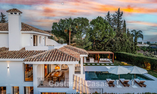 Modern-Mediterranean villa with sea views for sale in a preferred area of Nueva Andalucía, Marbella 789648 