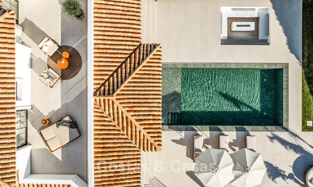 Modern-Mediterranean villa with sea views for sale in a preferred area of Nueva Andalucía, Marbella 789650